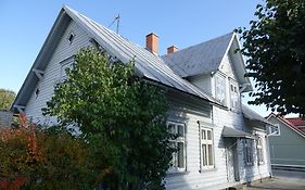 Alice Backyard-Holiday Home And Spa